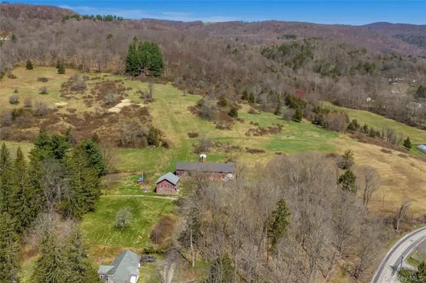 21-23 Tinker Town RD, Dover Plains, NY 12522