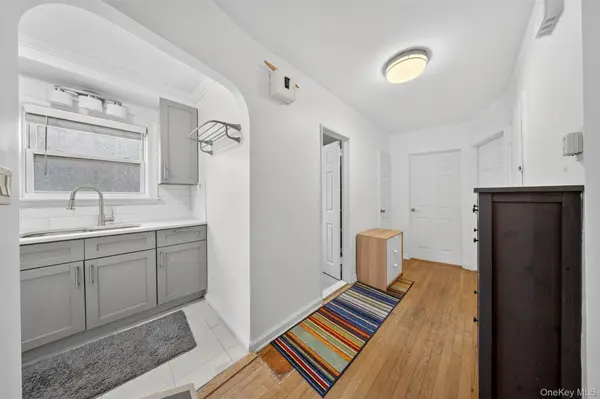 147-50 Barclay AVE, Flushing, NY 11355