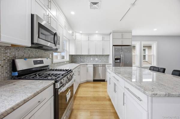 96 Coale, Staten Island, NY 10314