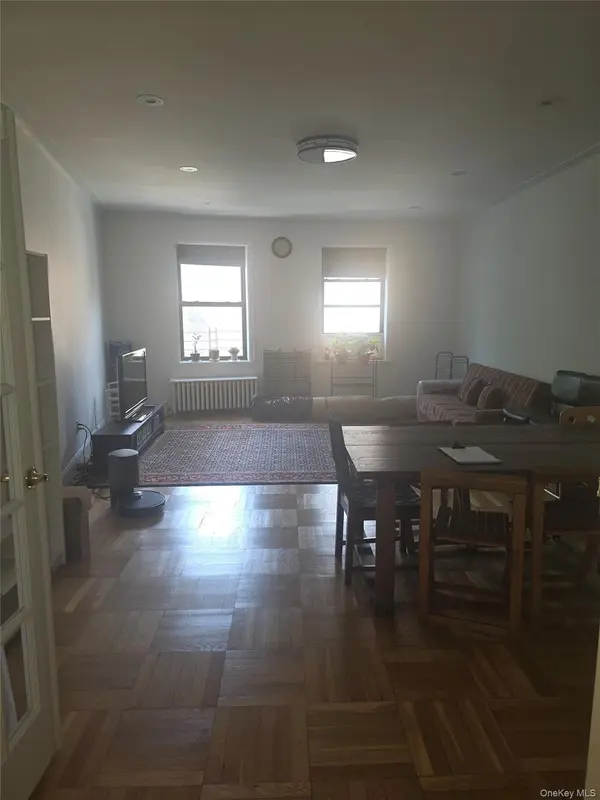 4220 Kissena BLVD #D2, Flushing, NY 11355