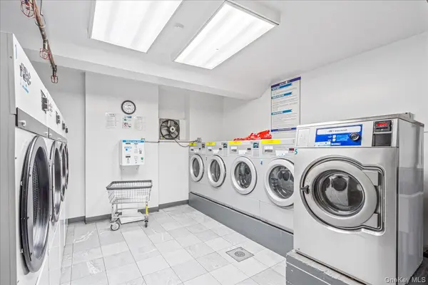 14215 Franklin AVE #3A, Flushing, NY 11355