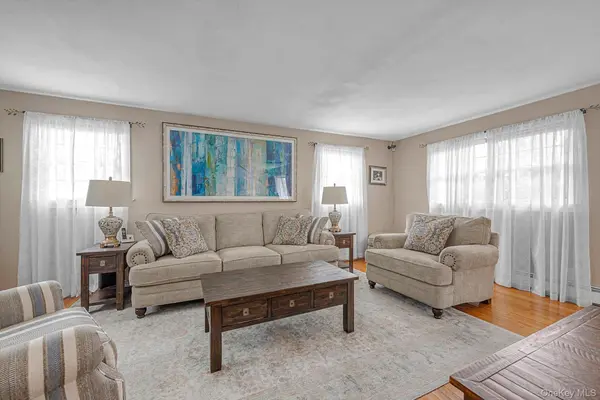 1393 Lombardy BLVD, Bay Shore, NY 11706