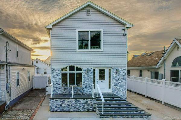 97 Cedarhurst AVE, Point Lookout, NY 11569