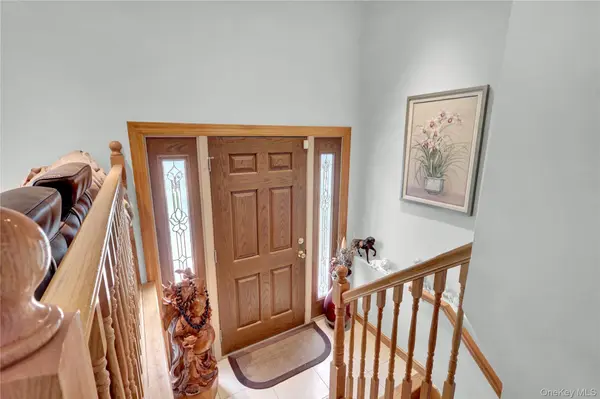 125 Marcus AVE, New Hyde Park, NY 11040