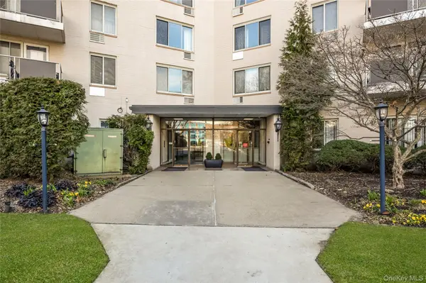 135 Post AVE #1O, Westbury, NY 11590