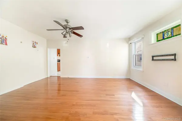 8905 Moline ST, Queens Village, NY 11428