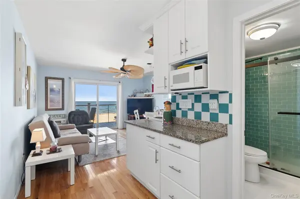 16 Navy Road #206, Montauk, NY 11954