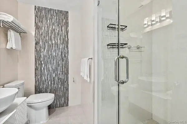 111 East 56th Street #1102, New York (manhattan), NY 10022