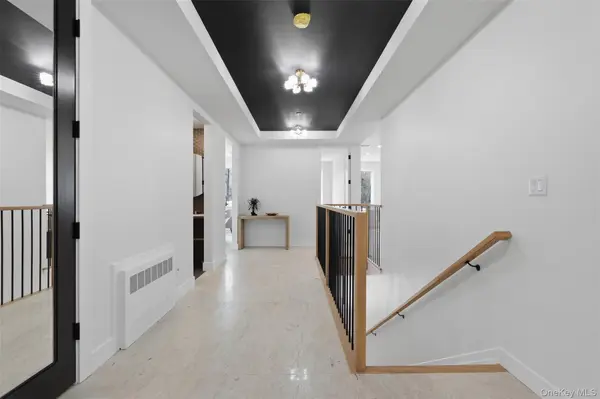 3 Valley WAY #320, Spring Valley, NY 10977