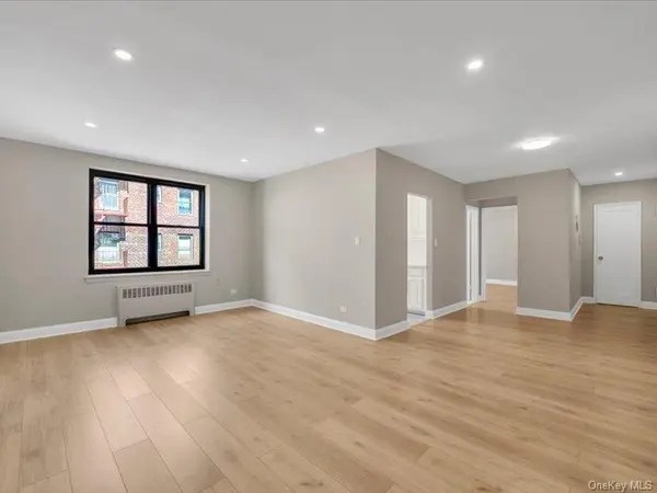 88-09 Northern Blvd BLVD #505, Jackson Heights, NY 11372