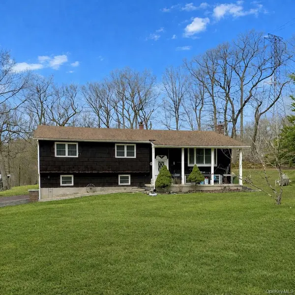 9 Summit Brook RD, Tuxedo Park, NY 10987
