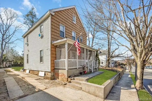 16 Mackey AVE, Port Washington, NY 11050