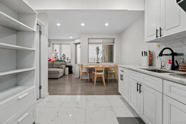 3720 Prince ST #11B, Flushing, NY 11354