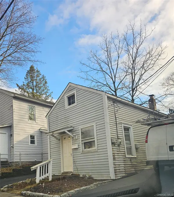 45 Knapp AVE, Middletown, NY 10940