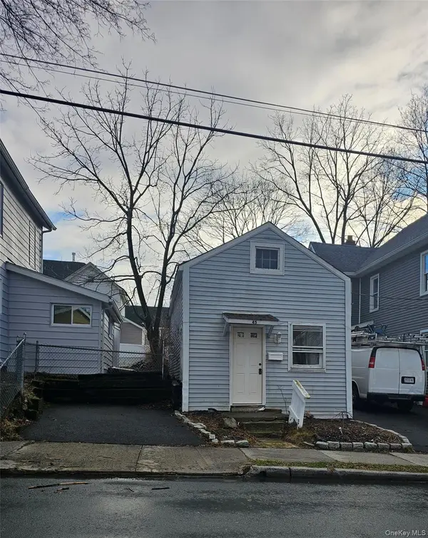 45 Knapp AVE, Middletown, NY 10940