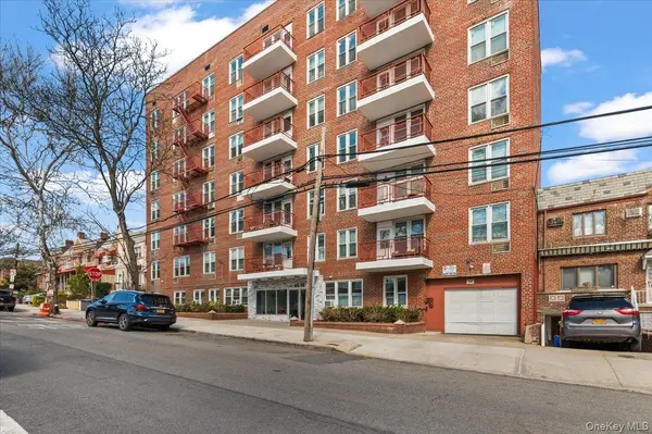 65-15 Alderton ST #5E, Rego Park, NY 11374