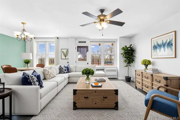 65-15 Alderton ST #5E, Rego Park, NY 11374