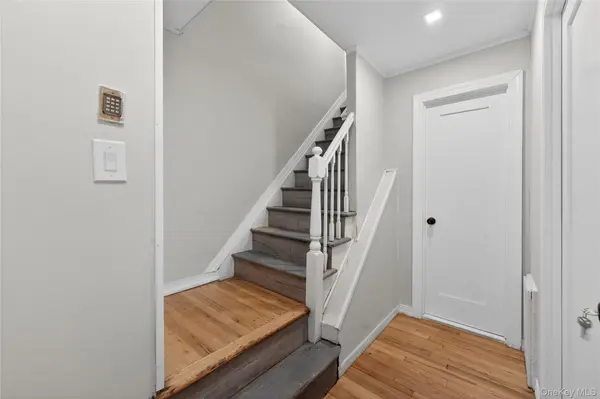 24930 147th RD, Rosedale, NY 11422