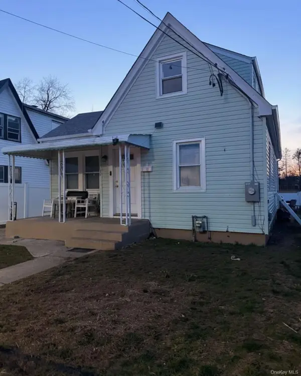 159 Stewart AVE, Hempstead, NY 11550