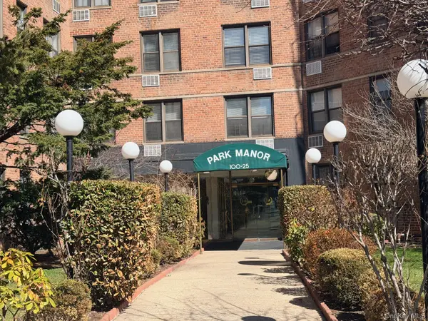 100-25 Queens BLVD #3JJ, Forest Hills, NY 11375