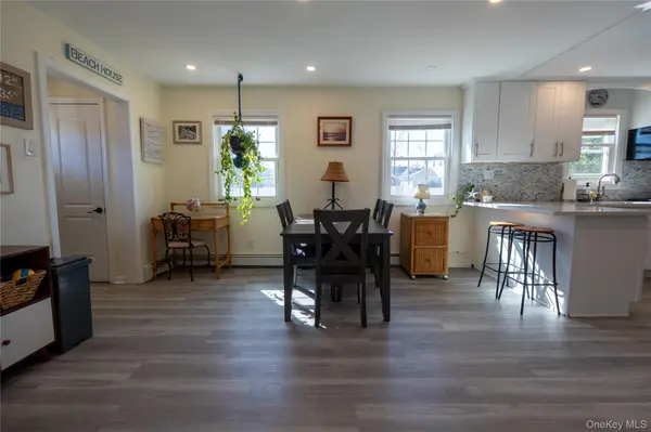 27 E Lincoln AVE, Massapequa, NY 11758