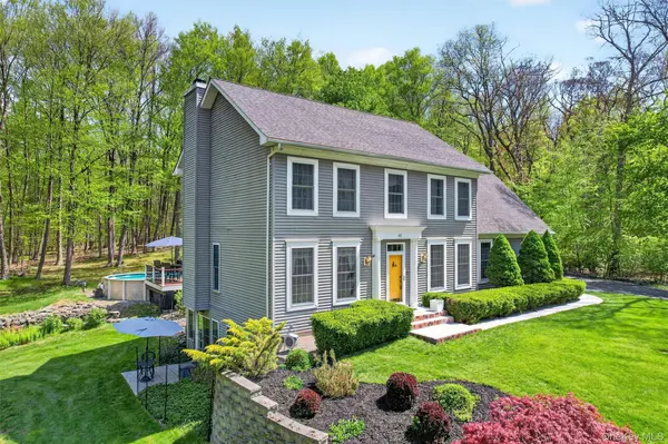 42 Philip DR, Montgomery, NY 12549