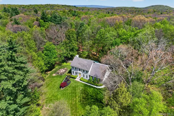 42 Philip DR, Montgomery, NY 12549