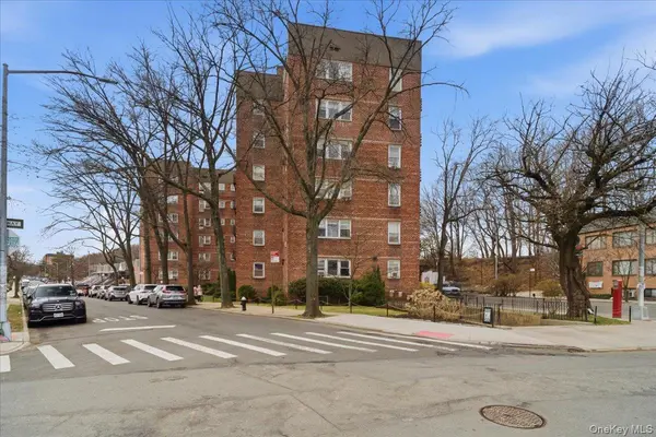 6692 Selfridge ST #4F, Forest Hills, NY 11375