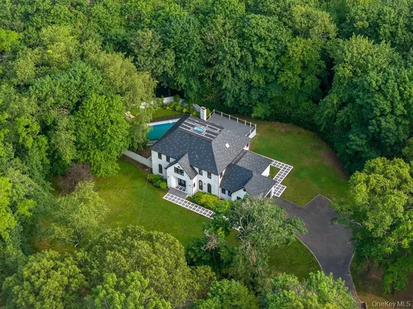 33 High Farms RD, Old Brookville, NY 11545