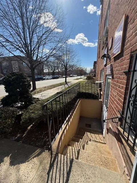 200 N Village AVE #101A, Rockville Centre, NY 11570