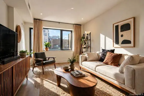 31-41 29th ST #3B, Astoria, NY 11106