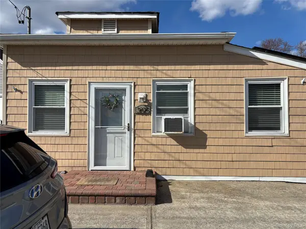 3615 Bayview ST,  Seaford,  NY 11783