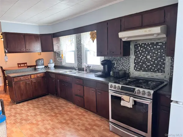 95 Dupont AVE, Newburgh, NY 12550