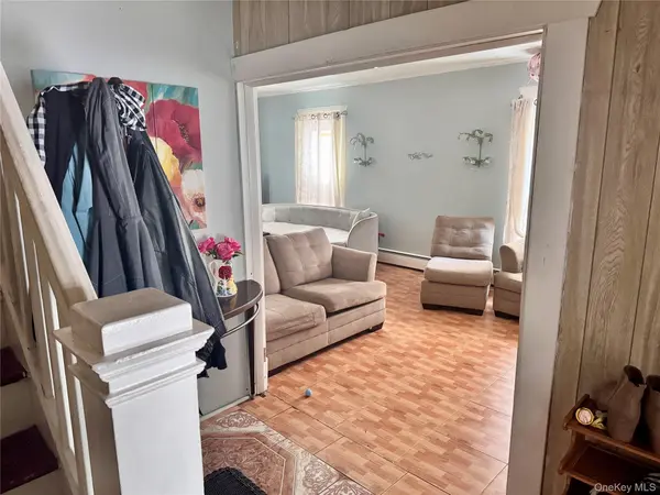95 Dupont AVE, Newburgh, NY 12550