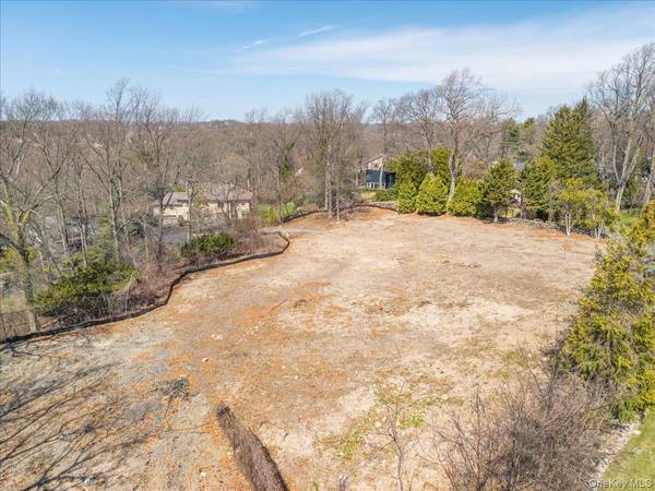 100 High Point RD, Scarsdale, NY 10583