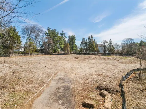 100 High Point RD, Scarsdale, NY 10583