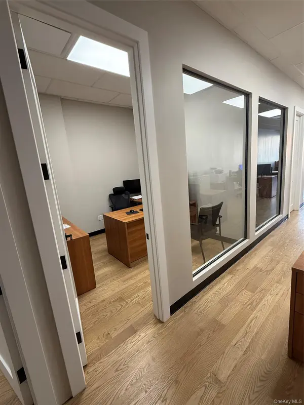22024 Hempstead AVE, Queens Village, NY 11429