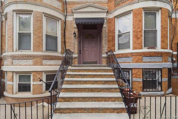 6063 Catalpa AVE, Ridgewood, NY 11385