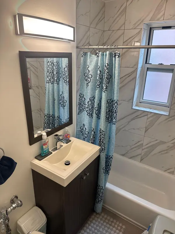 279 North Broadway ST #7E, Yonkers, NY 10701