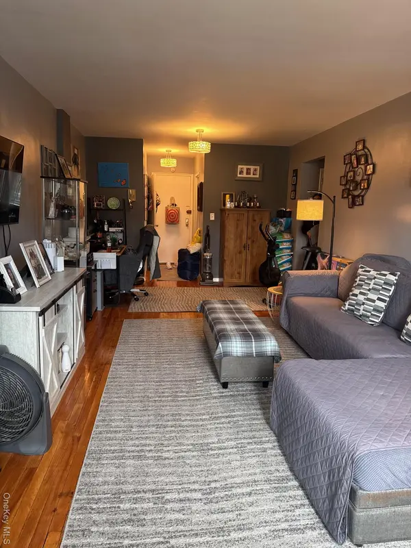 279 North Broadway ST #7E, Yonkers, NY 10701