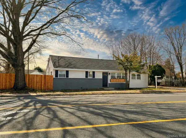 3323 Great Neck RD, Amityville, NY 11701
