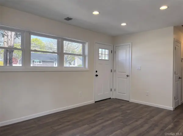 3323 Great Neck RD, Amityville, NY 11701