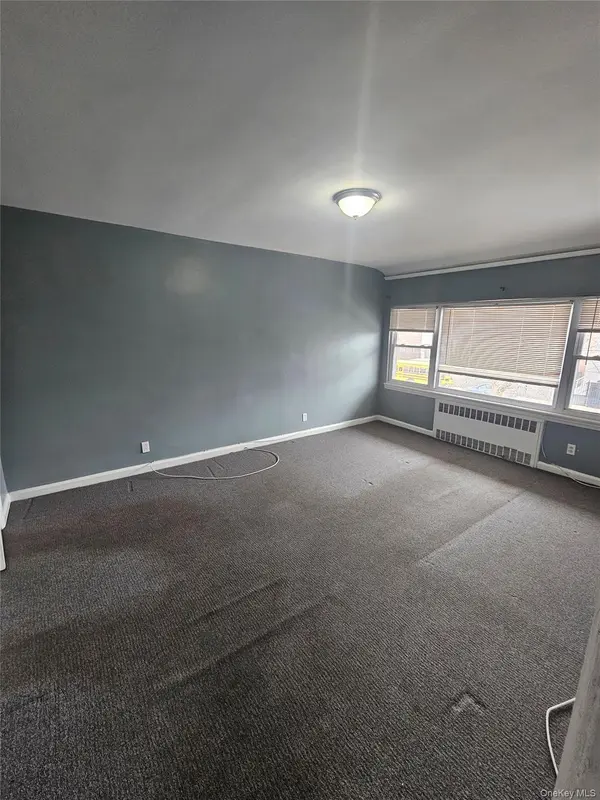13724 228th ST #2, Laurelton, NY 11413