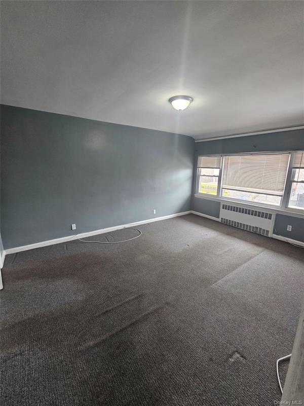 13724 228th ST #2, Laurelton, NY 11413