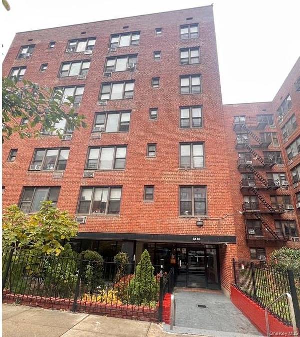 83-30 Vietor AVE #306, Elmhurst, NY 11373