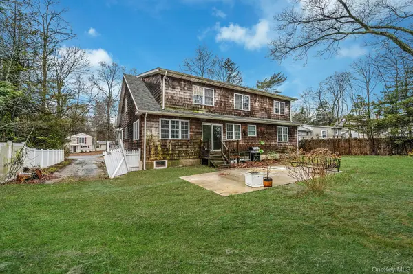 273 N Country RD, Miller Place, NY 11764
