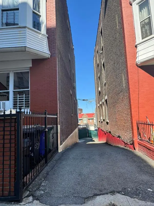 2291 Loring PL, Bronx, NY 10468