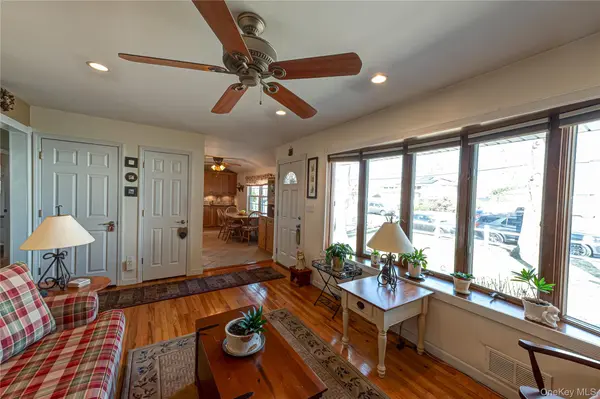 242 W 3rd ST, Deer Park, NY 11729