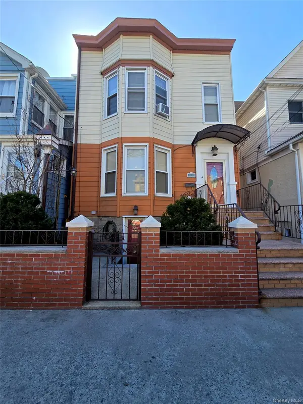 101-50 104th ST, Ozone Park, NY 11416