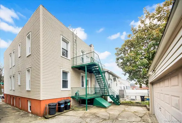 2925 Wellman AVE, Bronx, NY 10461